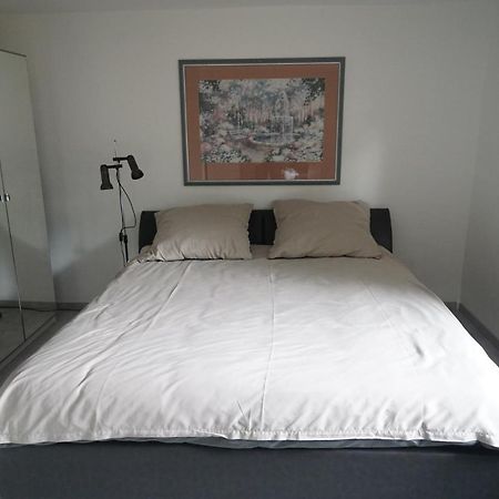 Neue Und Zentral Gelegene Wohnung In Stuttgart Extérieur photo