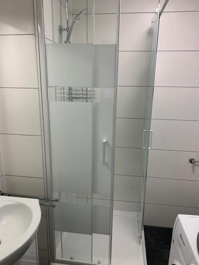 Neue Und Zentral Gelegene Wohnung In Stuttgart Extérieur photo